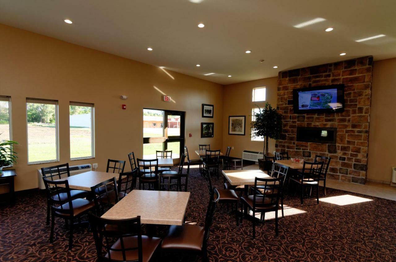 Cobblestone Inn & Suites Fort Madison Luaran gambar